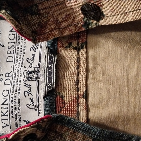 Mens button down - Picture 3 of 3